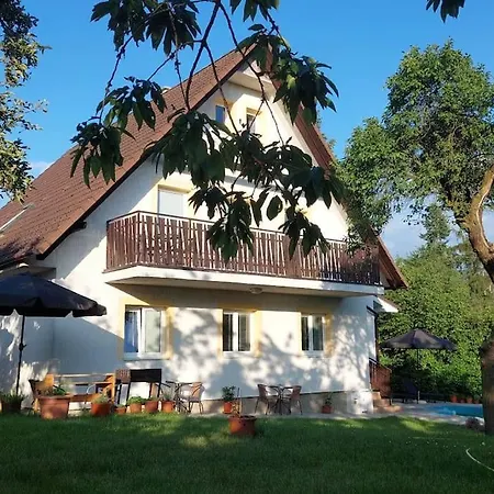 Klasicky Dum, 5 Loznic , 5 Bedrooms, Praha Exterior photo