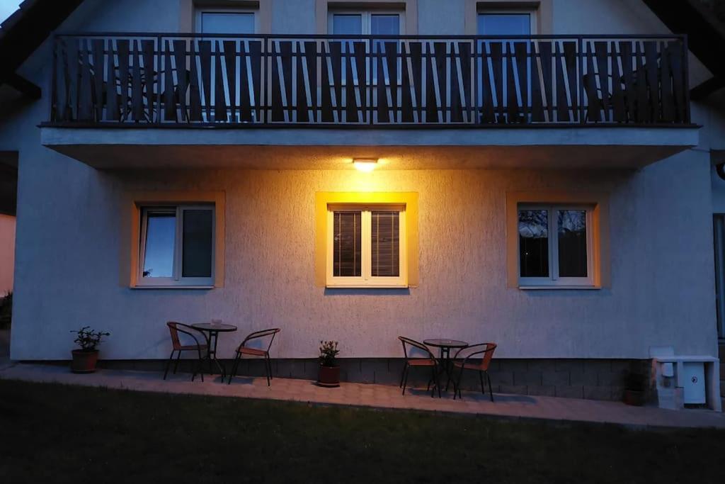 Сasa de vacaciones Klasicky Dum, 5 Loznic , 5 Bedrooms, Praga
