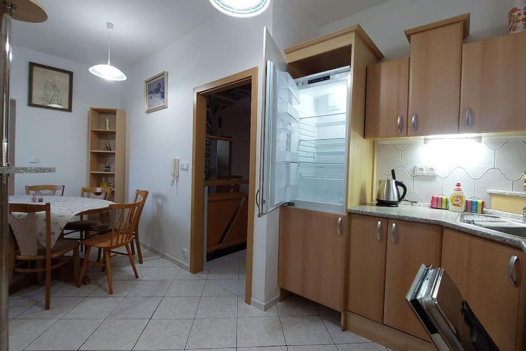 Сasa de vacaciones Klasicky Dum, 5 Loznic , 5 Bedrooms, Praga