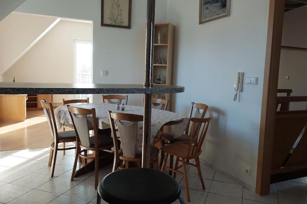 Klasicky Dum, 5 Loznic , 5 Bedrooms, Сasa de vacaciones *
